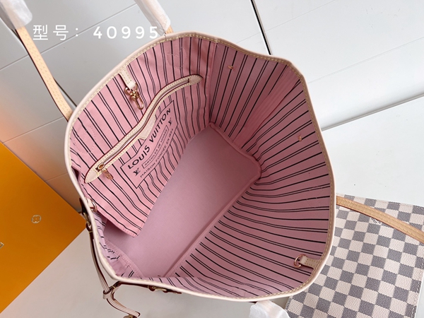 ルイヴィトンバッグ着用イメージ